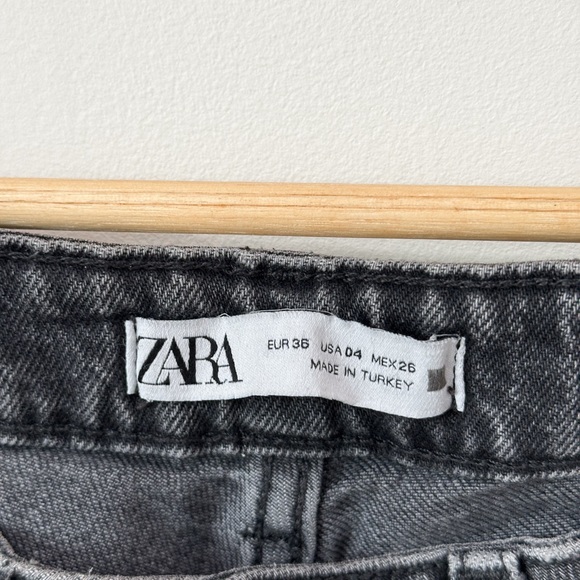 Zara Black Fade Straight Leg High Waist Jeans - Picture 2 of 6